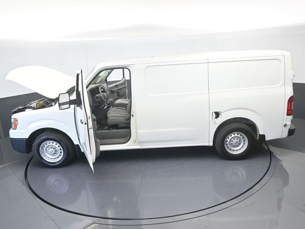 Used 2020 Nissan NV 1500 S image 61