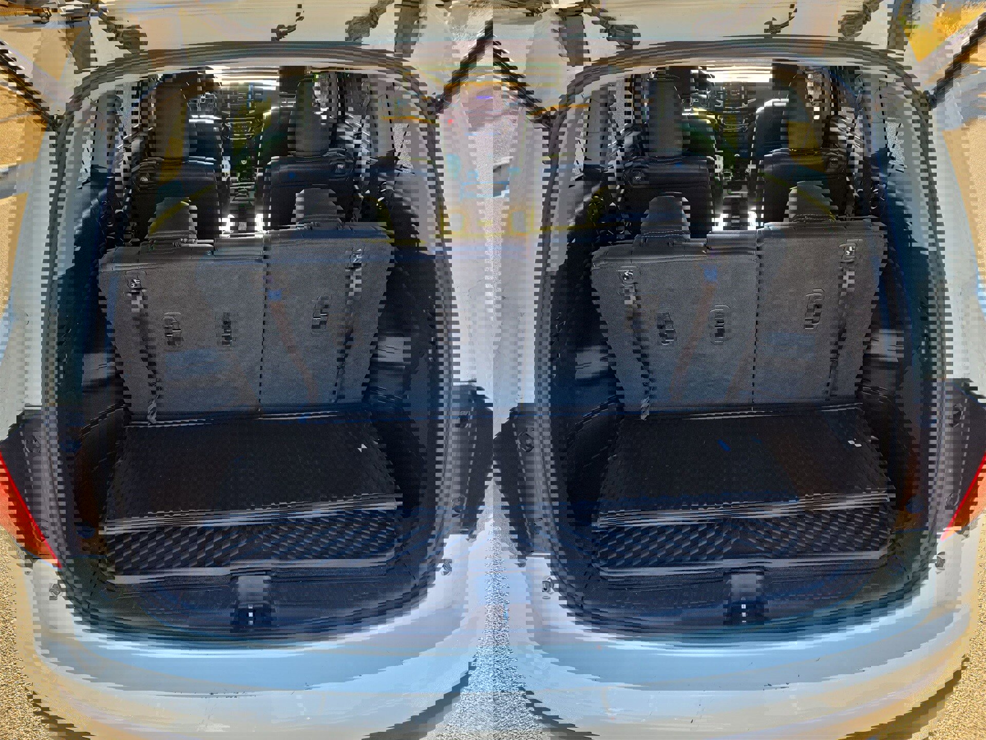 Used 2018 Honda Pilot Elite image 12