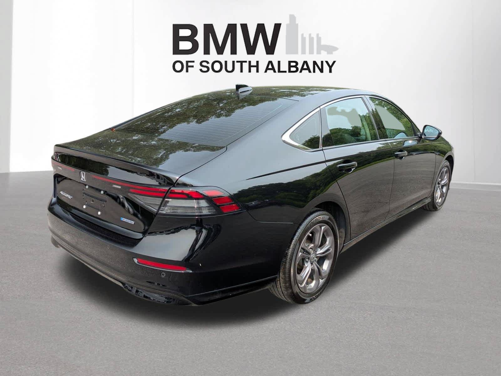 Used 2025 Honda Accord EX-L image 3