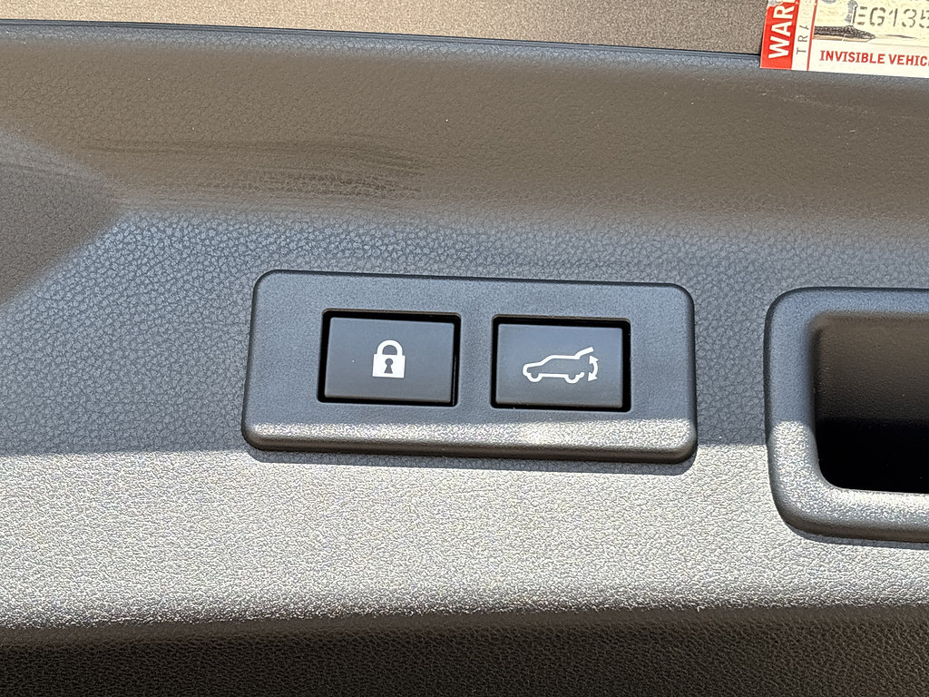 Used 2025 Subaru Forester Touring AWD/4WD image 7