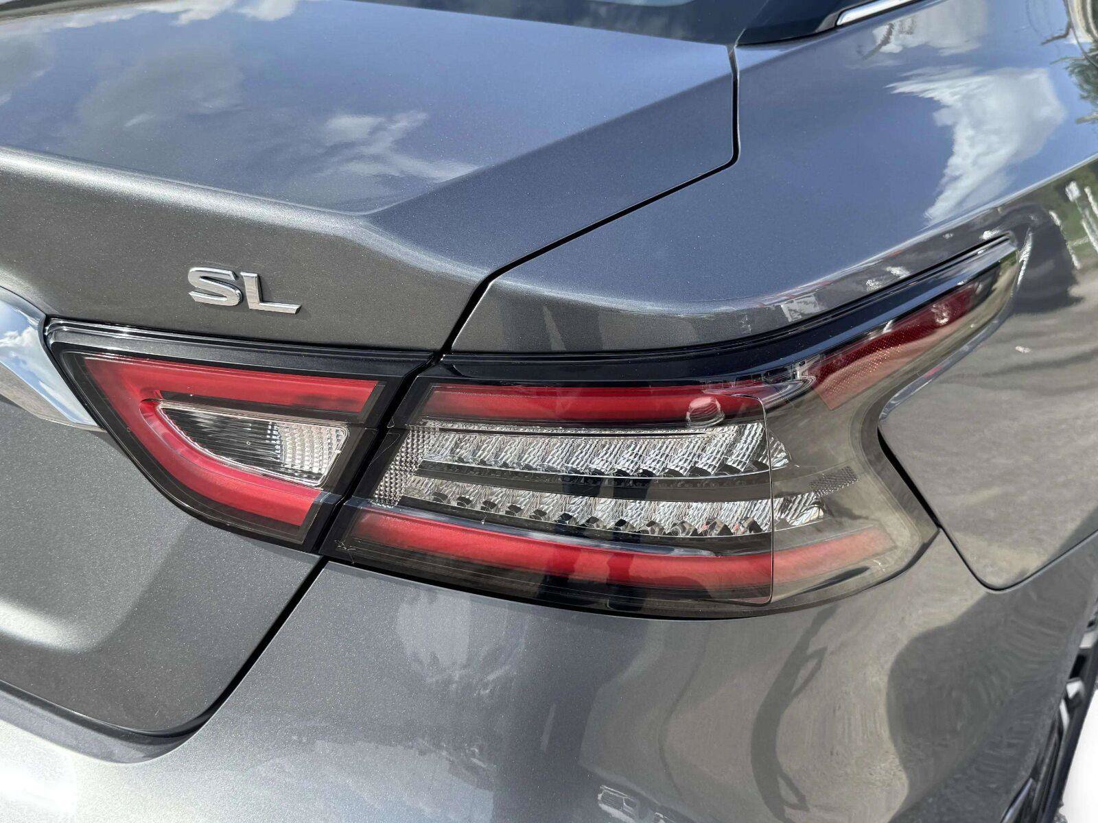 Used 2020 Nissan Maxima 3.5 SL w/ Floor Mat Group FWD image 15