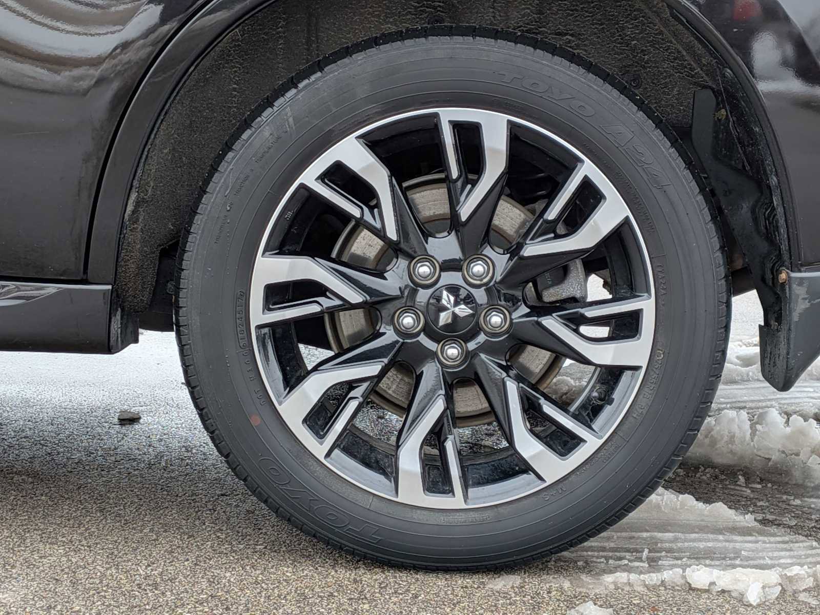 Used 2018 Mitsubishi Outlander SEL image 13