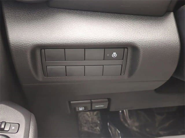 Used 2023 Nissan Kicks SR w/ SR Premium Package image 16