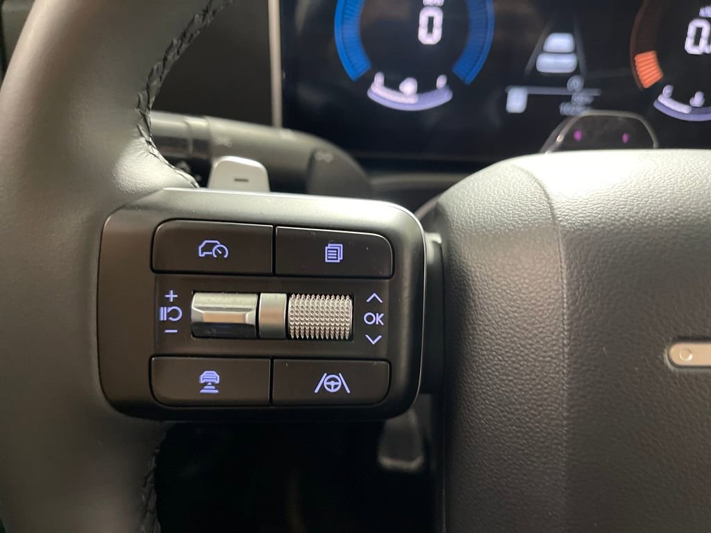 Certified 2025 Hyundai Santa Fe XRT image 29