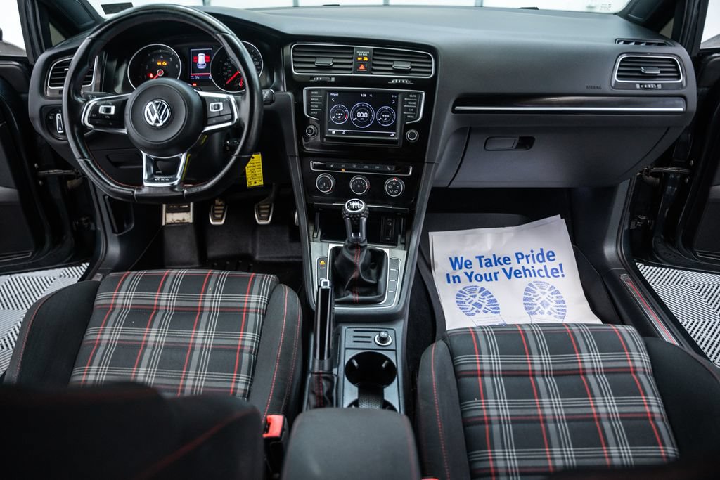 Used 2017 Volkswagen GTI S FWD image 21