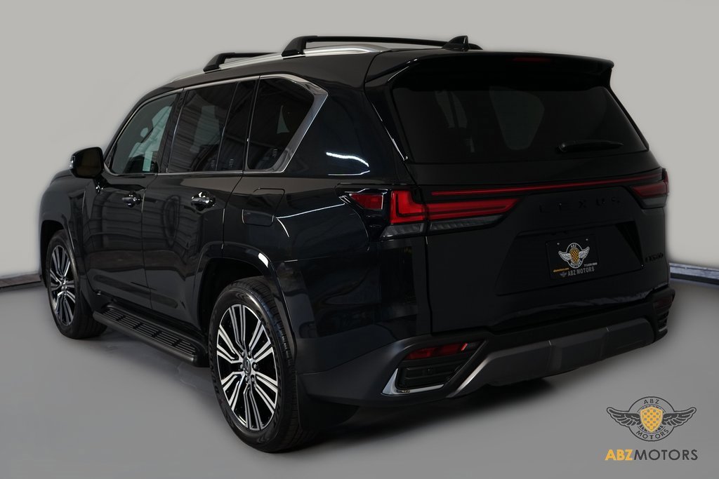 Used 2026 Lexus LX 600 4WD w/ Luxury Package image 7