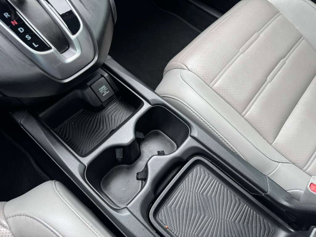 Used 2018 Honda CR-V Touring image 9