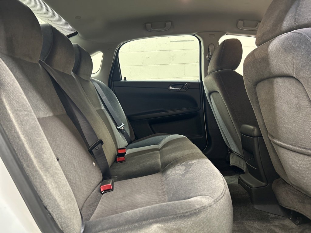 Used 2011 Chevrolet Impala LT image 9