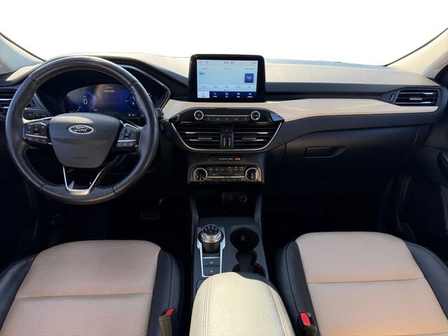 Used 2022 Ford Escape Titanium w/ Titanium Elite Package image 12