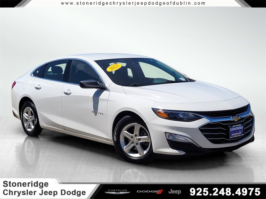 Used 2023 Chevrolet Malibu LS image 1