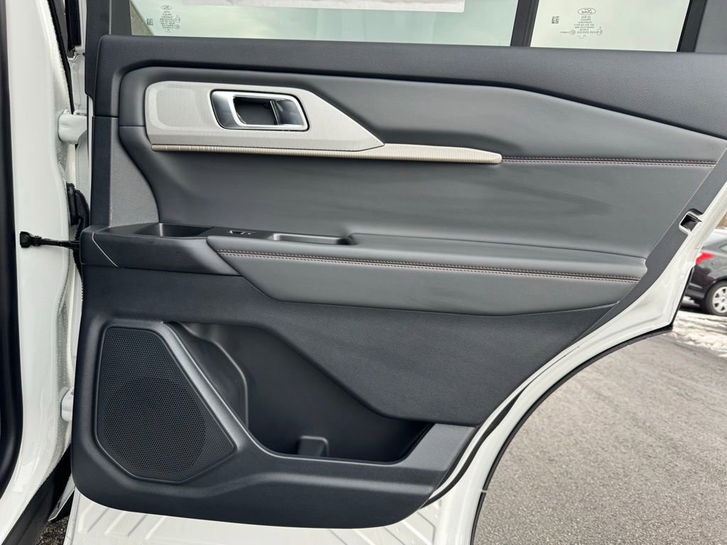 New 2026 Ford Explorer Active w/ Active Comfort Package image 27