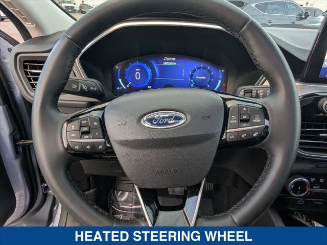 Certified 2022 Ford Escape Titanium w/ Class II Trailer Tow Package image 15