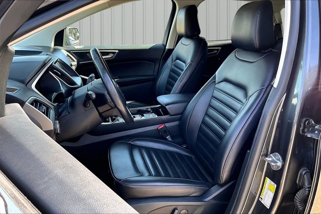 Used 2020 Ford Edge SEL w/ Convenience Package image 15