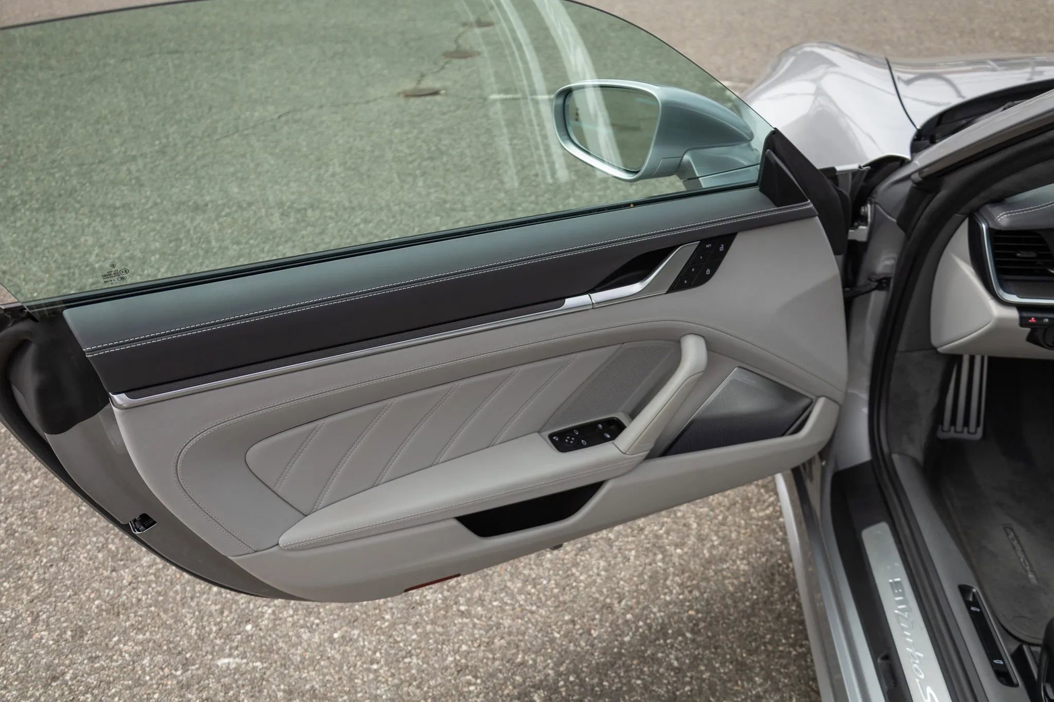 Used 2024 Porsche 911 GT3 RS image 39