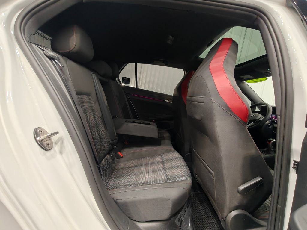 Used 2022 Volkswagen GTI SE FWD image 23