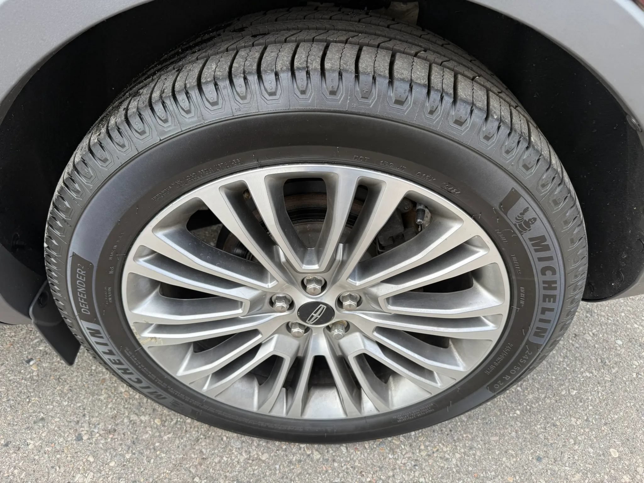 Used 2017 Lincoln MKX Reserve w/ Lincoln MKX Climate Package AWD/4WD image 10