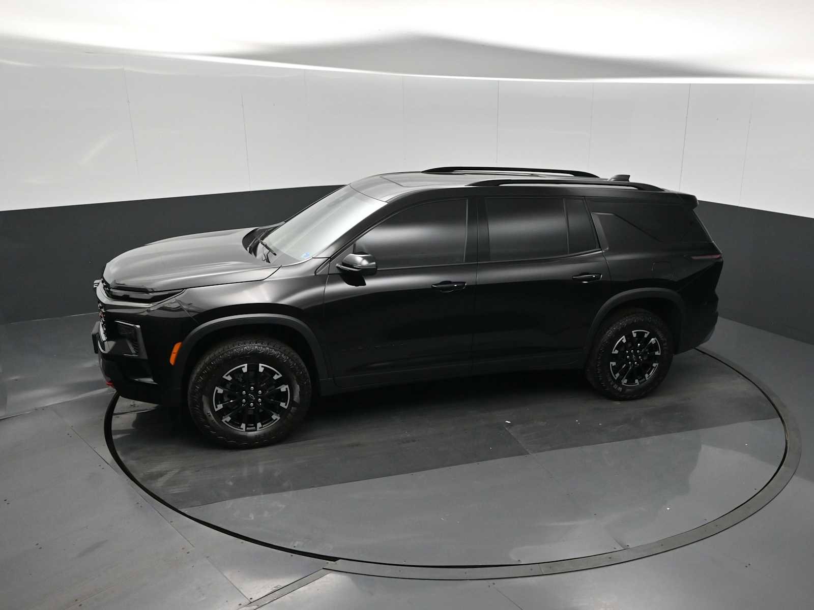 Used 2024 Chevrolet Traverse Z71 image 13