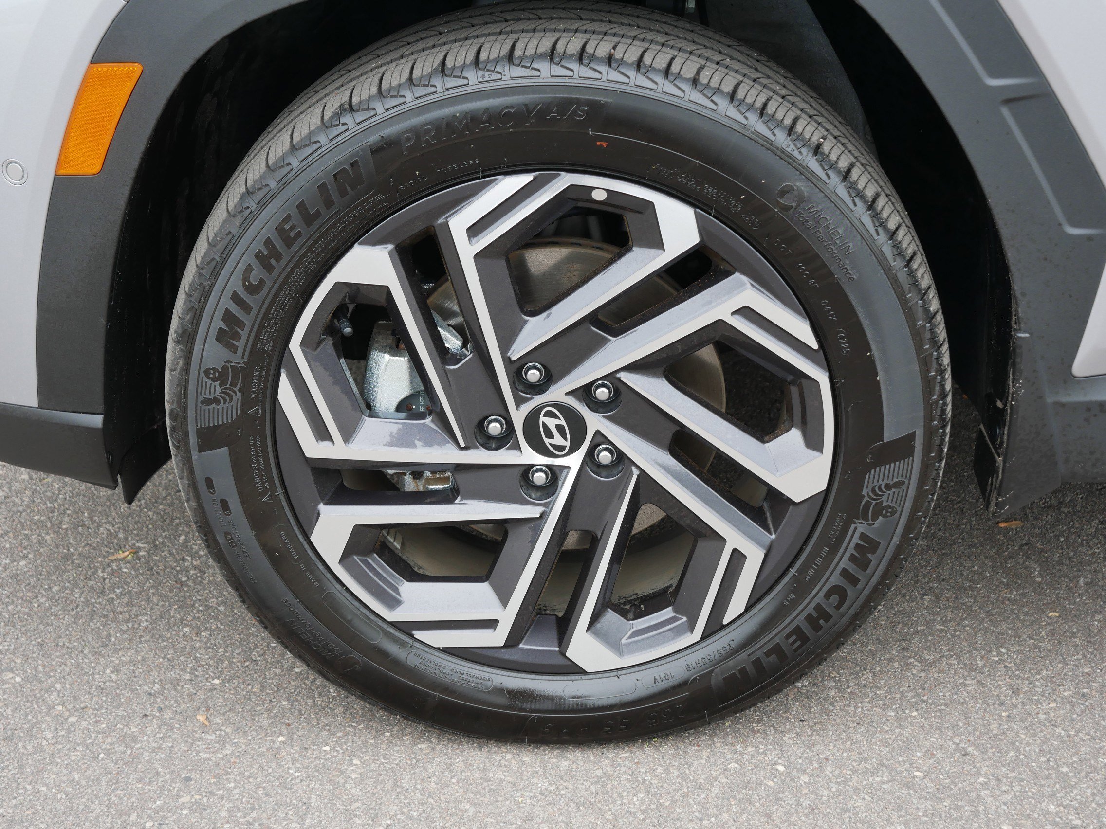 Certified 2026 Hyundai Tucson Limited AWD/4WD image 15