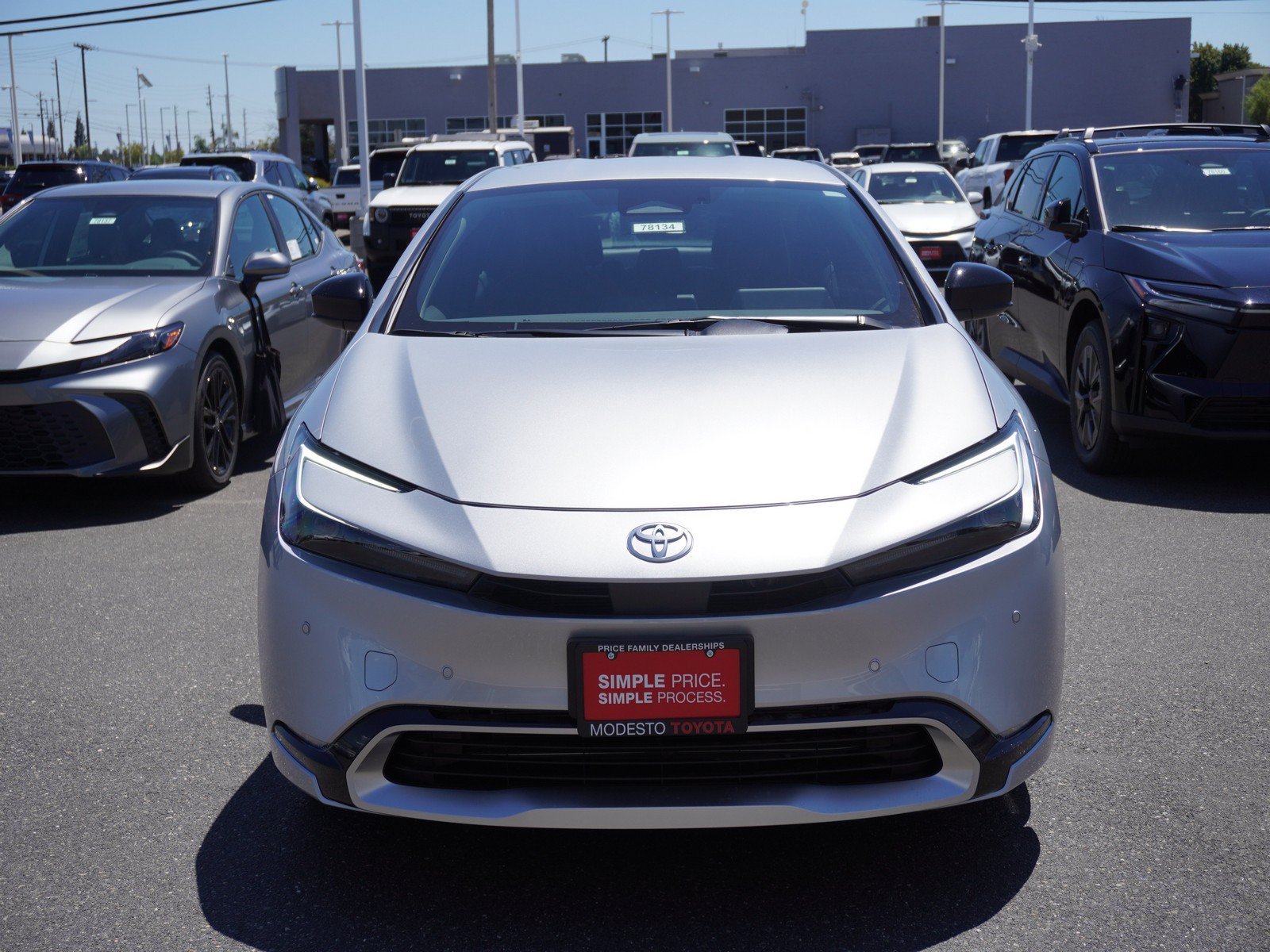 New 2026 Toyota Prius Plug-In Hybrid FWD image 6