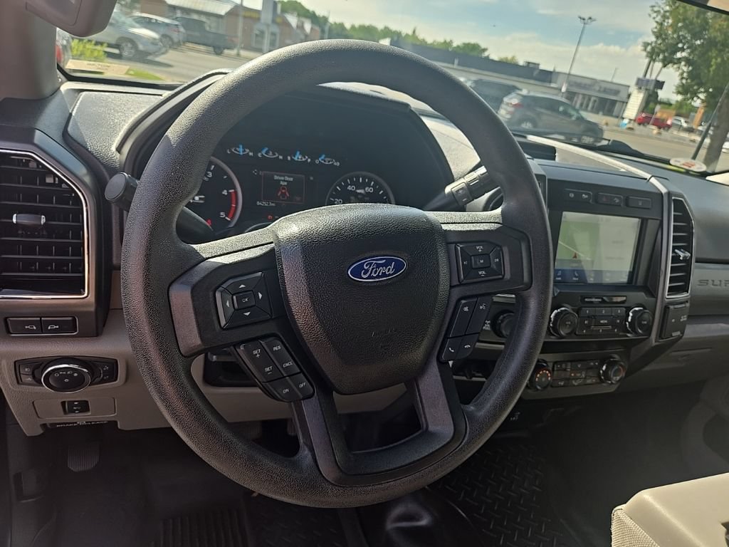 Used 2020 Ford F350 XLT w/ XLT Premium Package AWD/4WD image 14