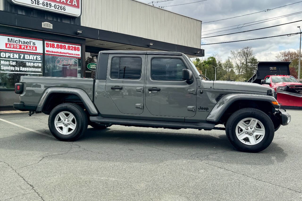 Used 2020 Jeep Gladiator Sport w/ Quick Order Package 24S AWD/4WD image 3
