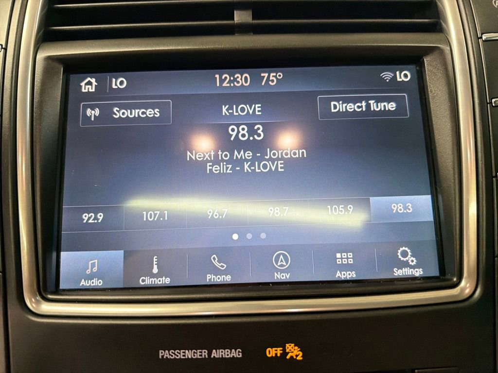 Used 2019 Lincoln Nautilus Reserve image 24