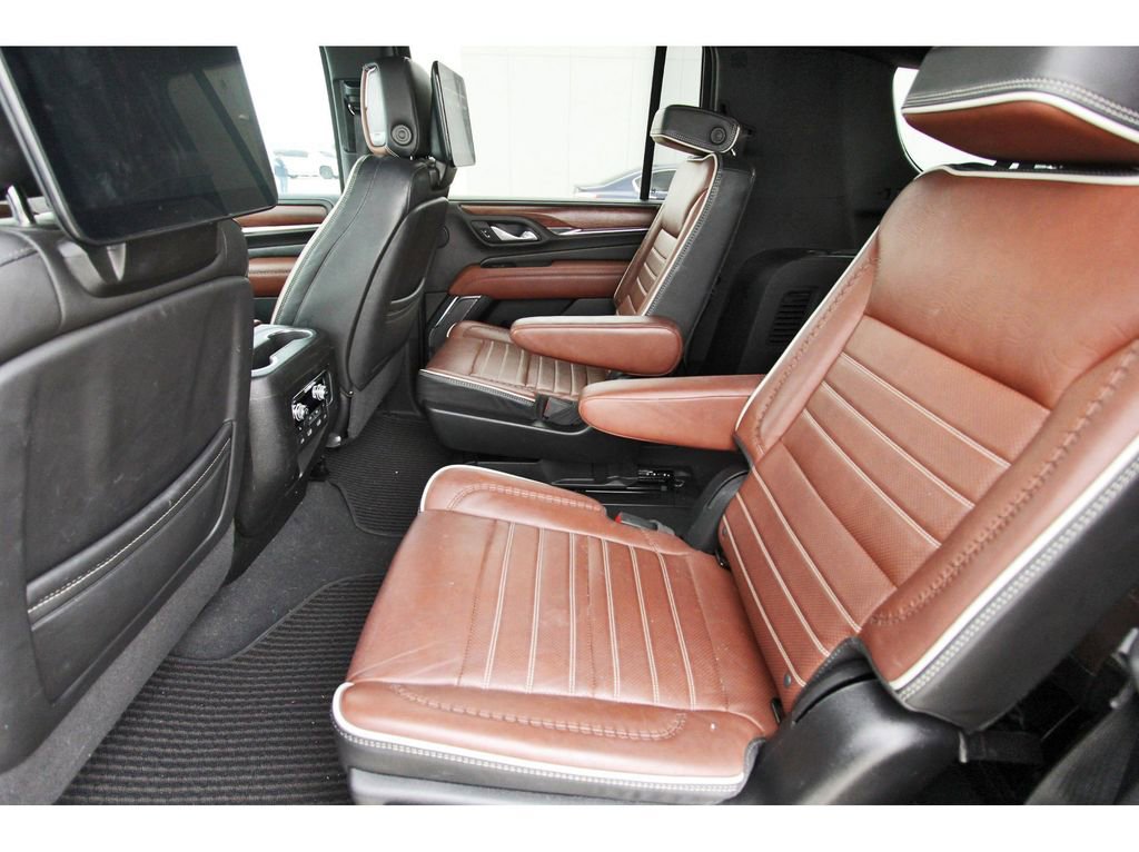 Used 2024 GMC Yukon XL Denali Ultimate image 7