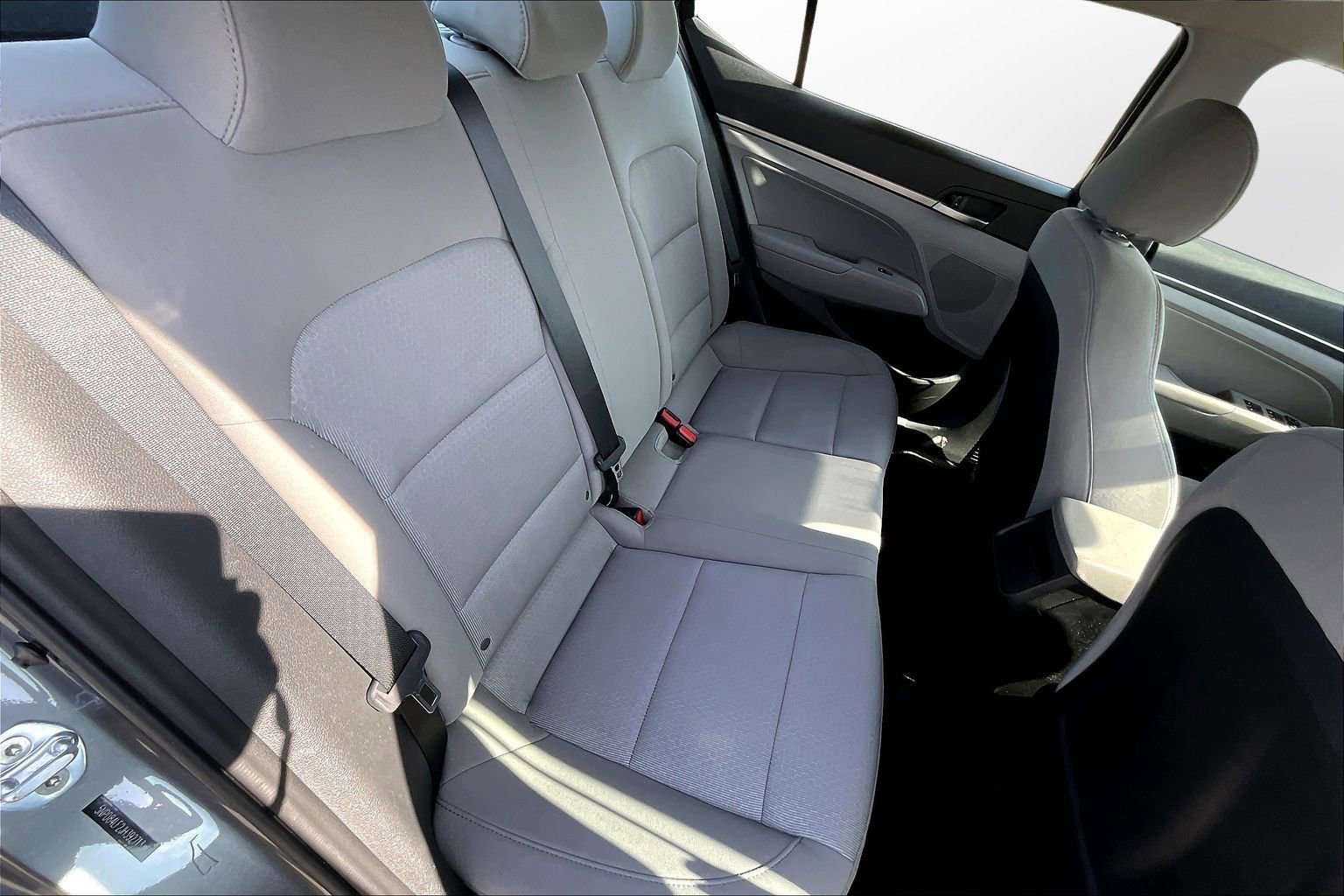 Used 2018 Hyundai Elantra SEL image 16