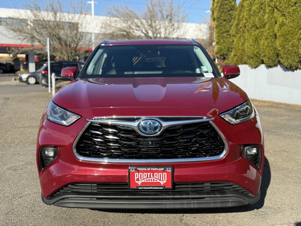 Used 2020 Toyota Highlander Limited image 3