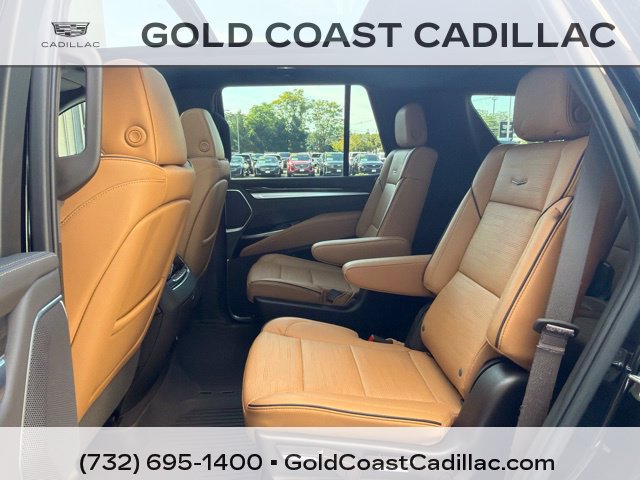 Certified 2025 Cadillac Escalade Premium Luxury w/ LPO, Floor Liner Package AWD/4WD image 18