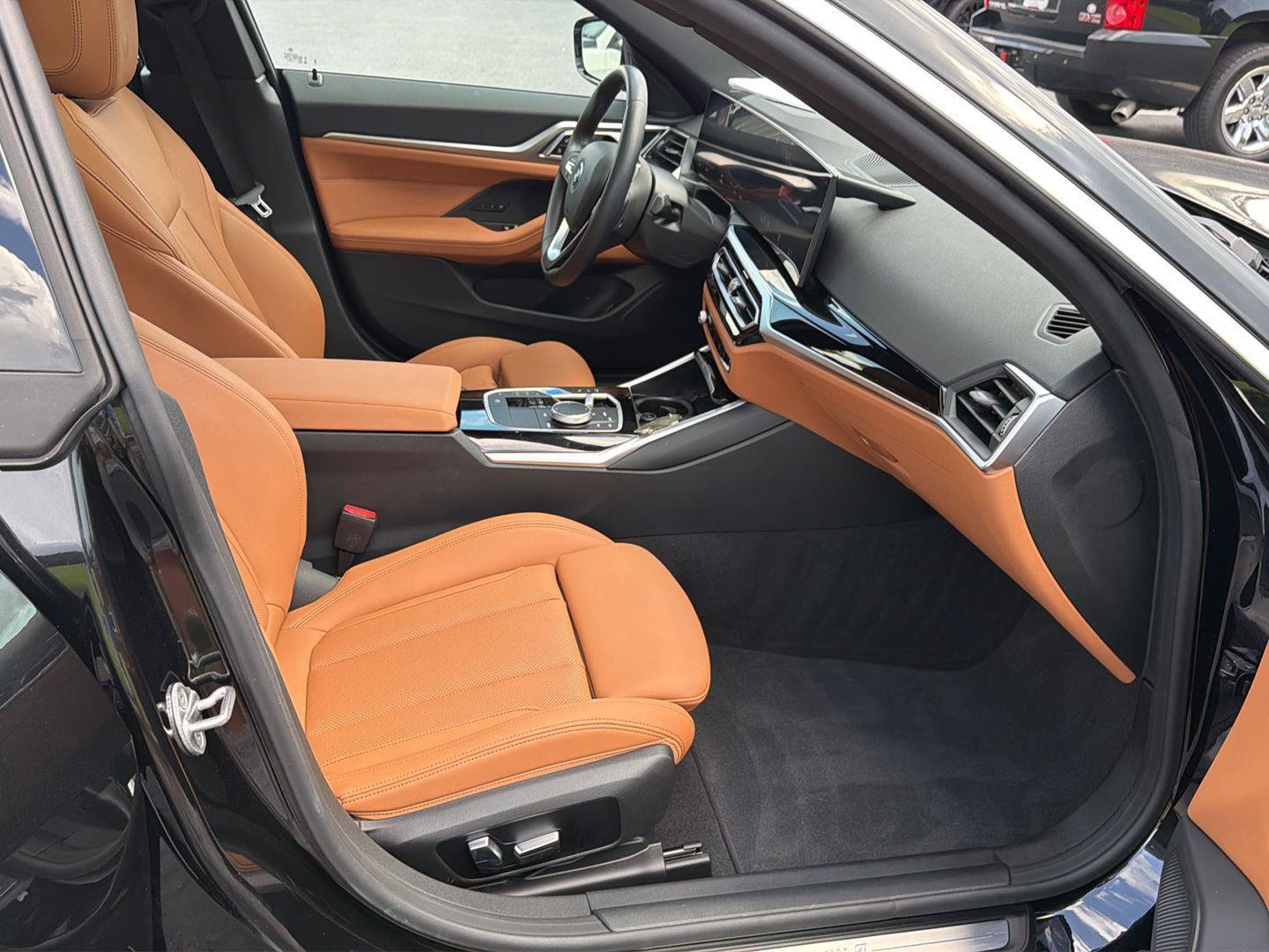 Certified 2023 BMW i4 eDrive35 w/ Parking Assistance Package RWD image 13