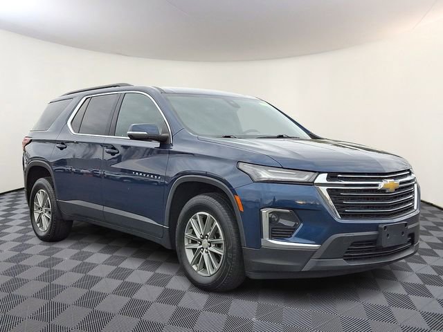 Used 2023 Chevrolet Traverse LT image 1