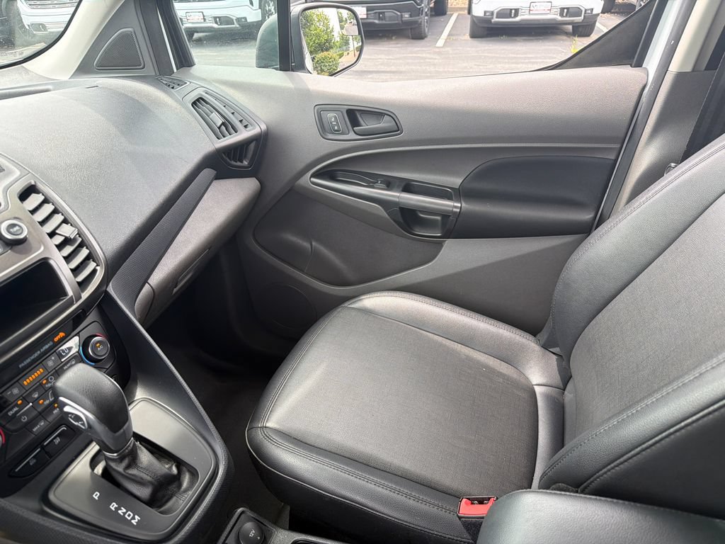 Used 2022 Ford Transit Connect XL FWD image 32