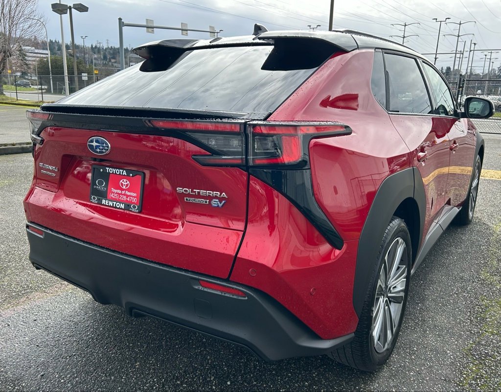 Used 2024 Subaru Solterra Touring image 5