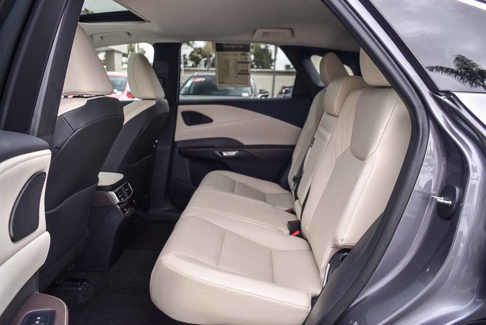 Used 2023 Lexus RX 350 FWD w/ Cold Area Package image 18