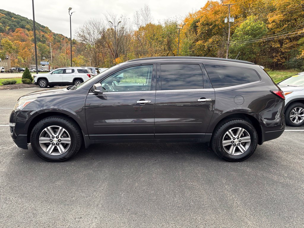 Used 2017 Chevrolet Traverse LT AWD/4WD image 2