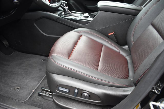 Certified 2023 Chevrolet Blazer RS w/ Enhanced Convenience Package image 7