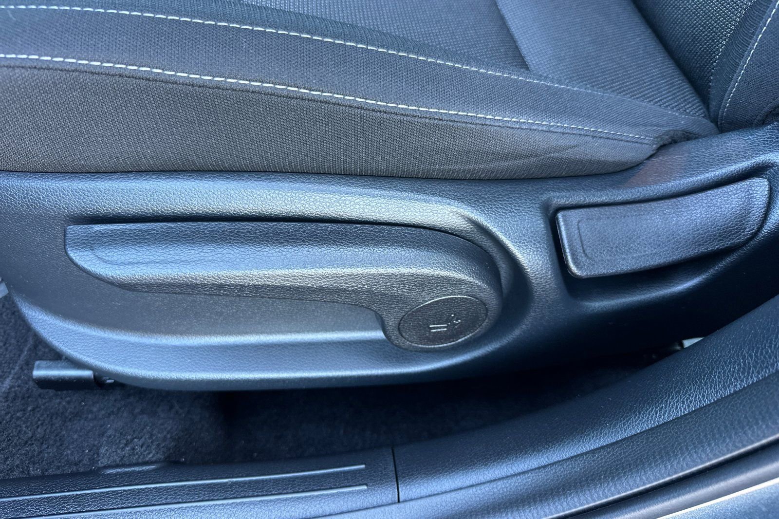 Certified 2024 Kia Forte LXS w/ LXS Technology Package image 14