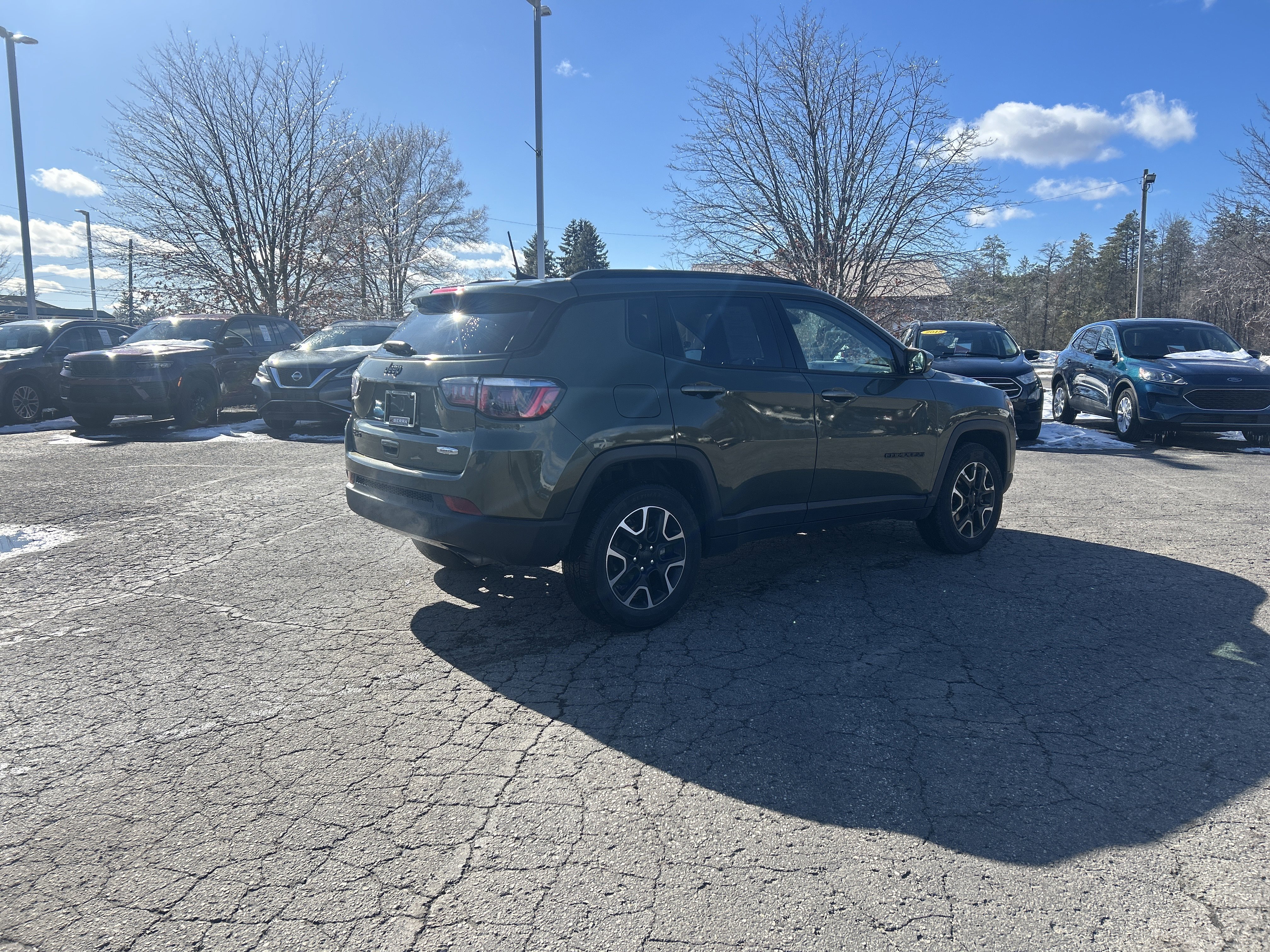 Used 2020 Jeep Compass Sport image 3