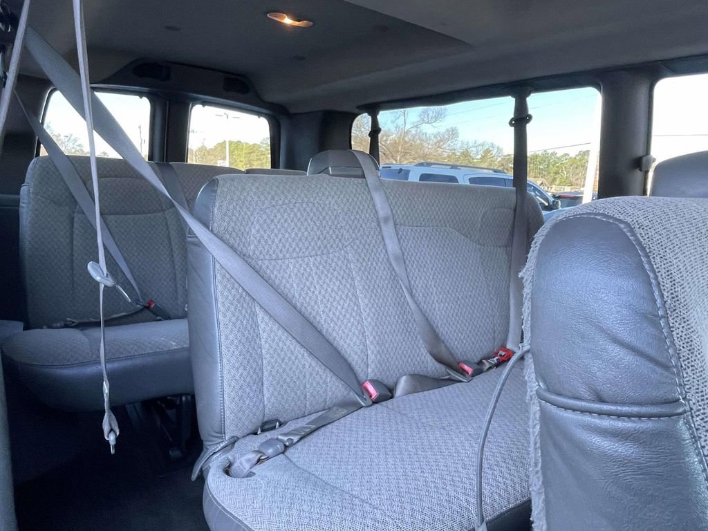 Used 2017 Chevrolet Express 3500 LT w/ LT Preferred Equipment Group image 10