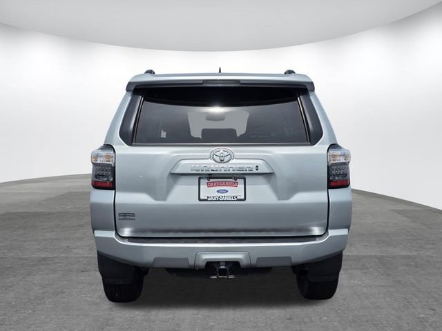 Used 2024 Toyota 4Runner SR5 Premium AWD/4WD image 5