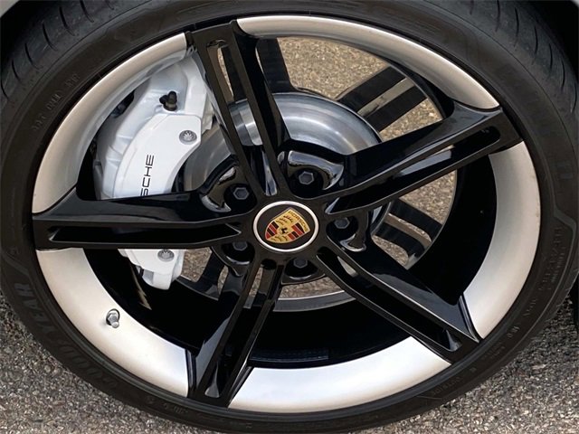 Used 2024 Porsche Taycan image 30