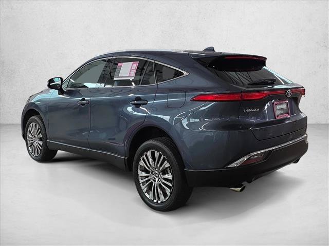 Used 2023 Toyota Venza XLE AWD/4WD image 8