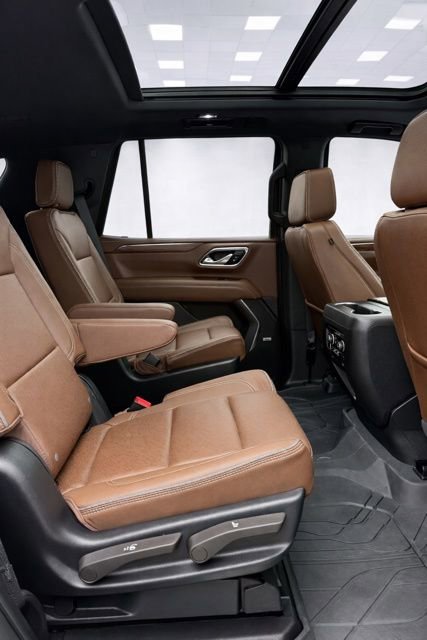 Used 2023 Chevrolet Tahoe High Country image 16