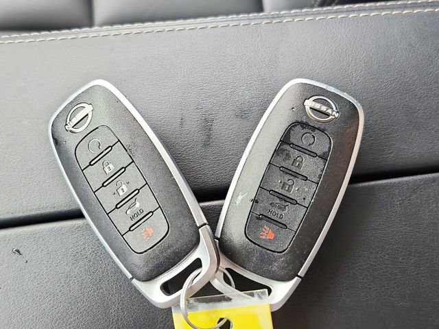 Used 2025 Nissan Rogue SL image 36