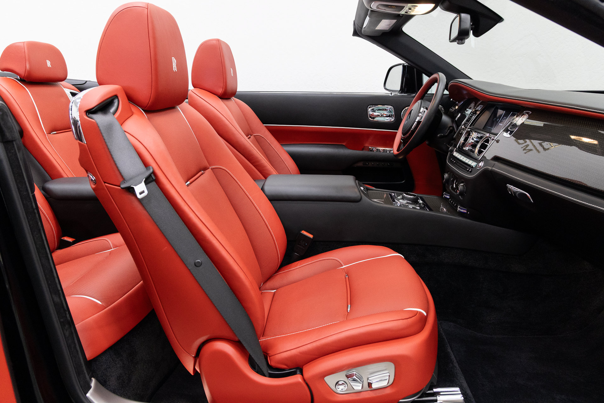 Used 2020 Rolls-Royce Dawn RWD image 14