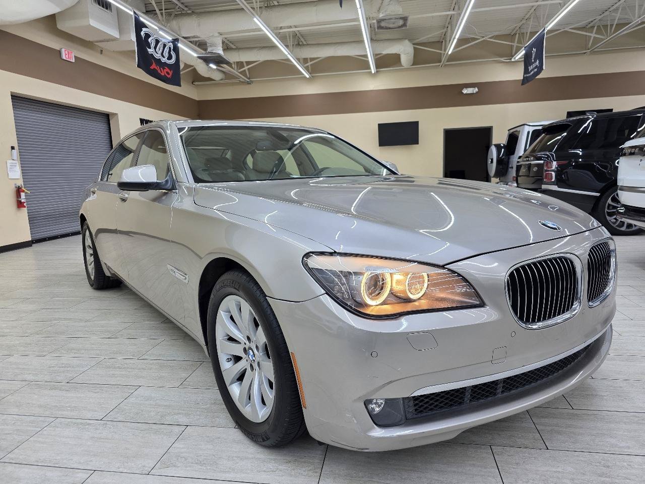Used 2011 BMW 750Li xDrive AWD/4WD image 4