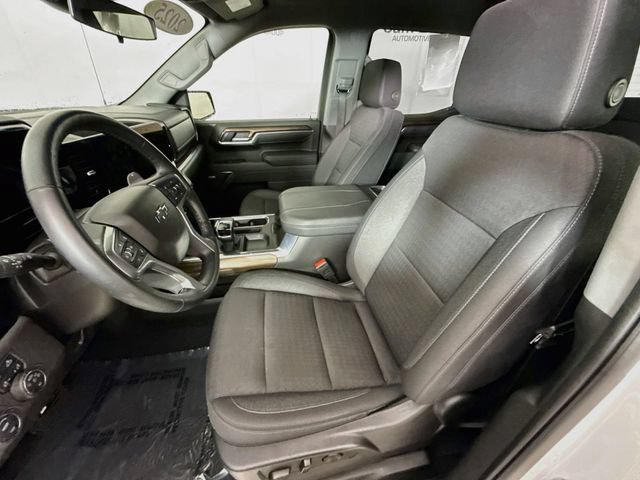 Used 2025 Chevrolet Silverado 1500 LT Trail Boss w/ Convenience Package II AWD/4WD image 23
