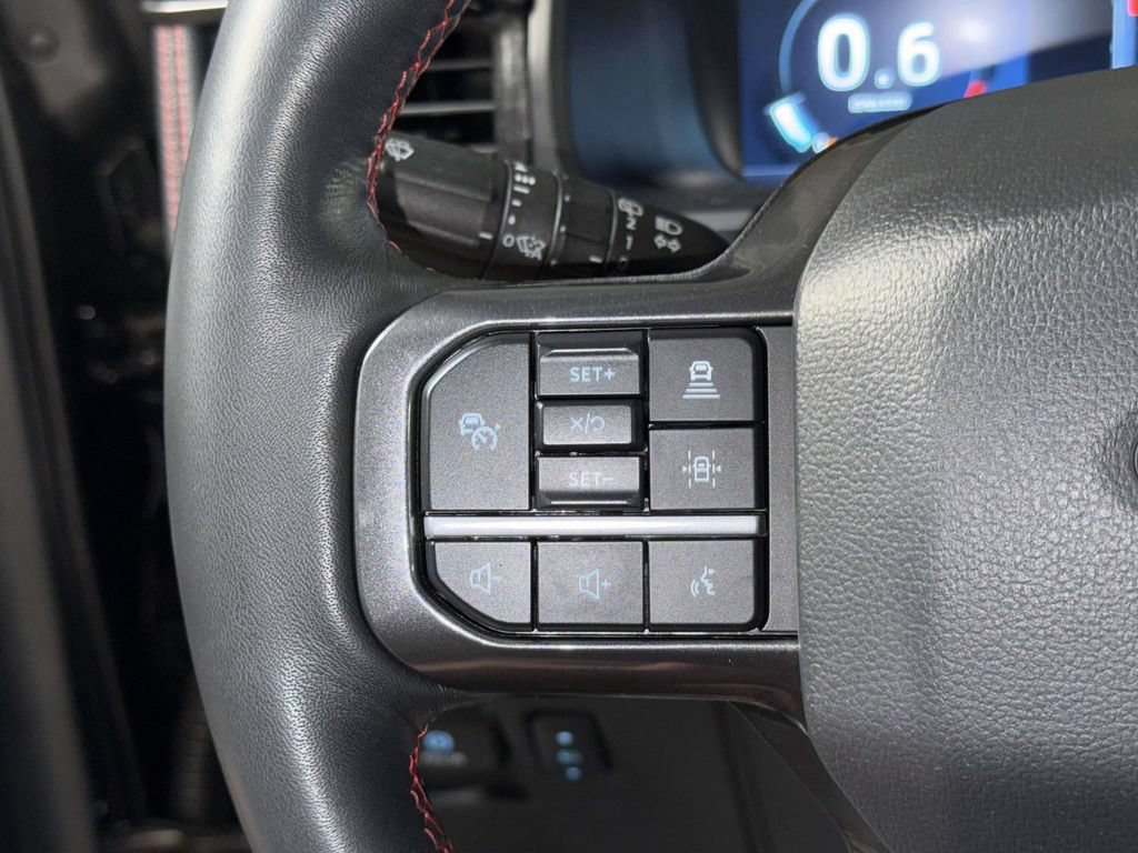 Used 2024 Ford Expedition Limited AWD/4WD image 33