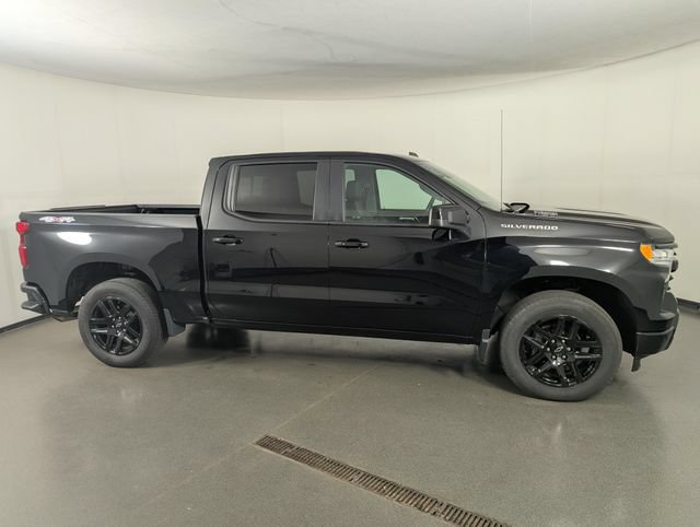 Used 2024 Chevrolet Silverado 1500 RST w/ Convenience Package II AWD/4WD image 9